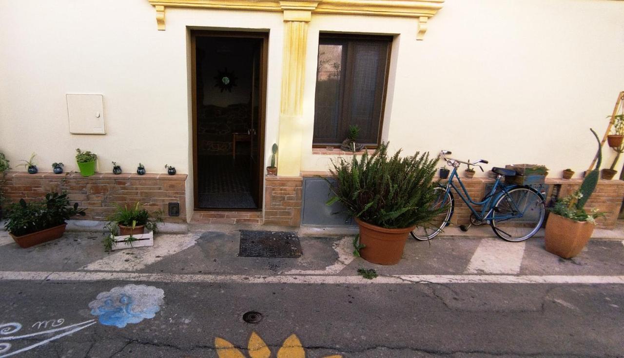Sa Ferula Appartement Tortolì Buitenkant foto